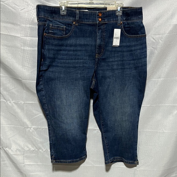 Lane Bryant Tighter Tummy Fit High-Rise Pedal Jean NWT - Picture 1 of 10